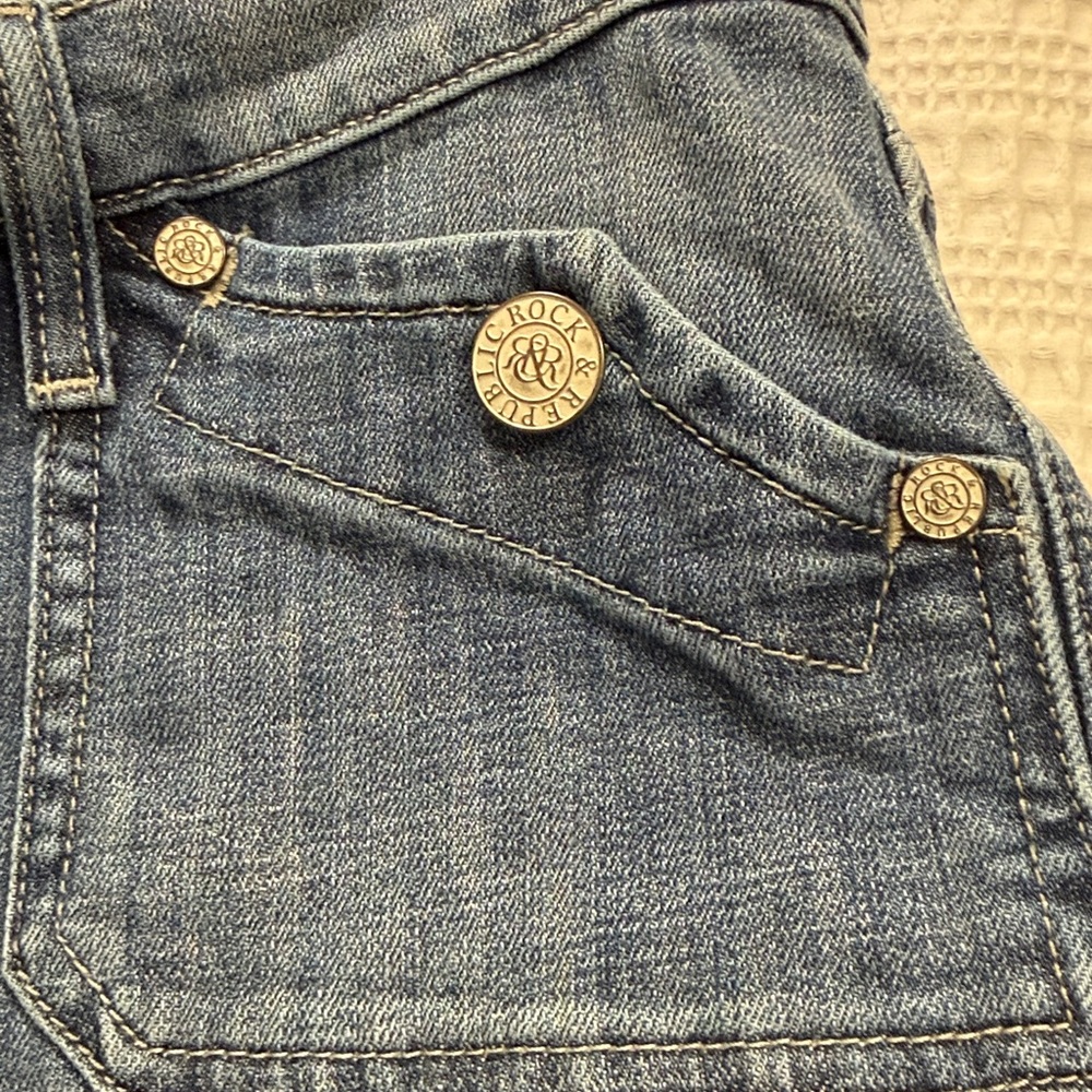 Rock & Republic Stinger Blue Jean Shorts 5” flap pockets nautical sailor SZ 8 - Picture 3 of 6